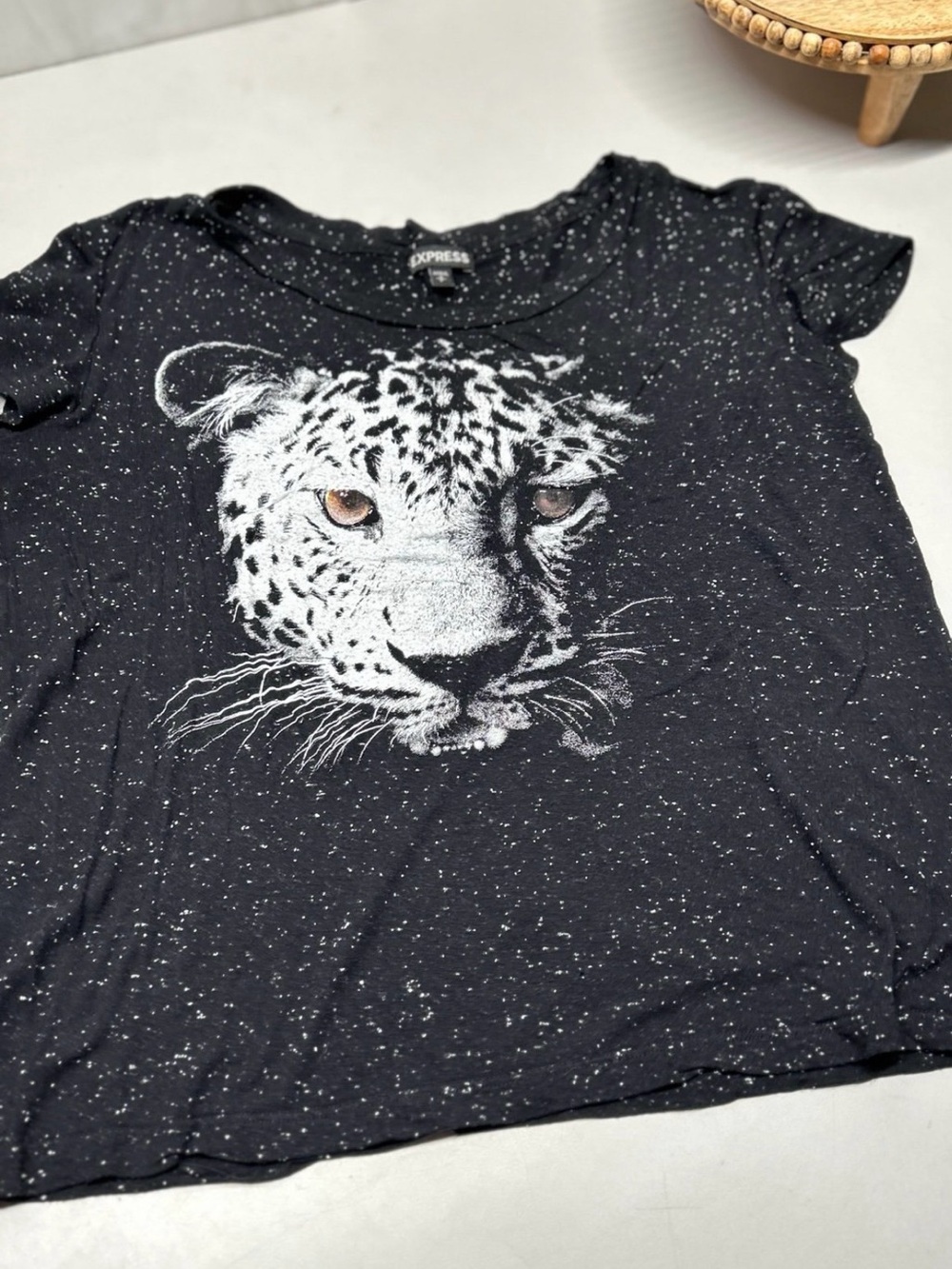 Expresa Black Speckle Leopard Graphic Tee